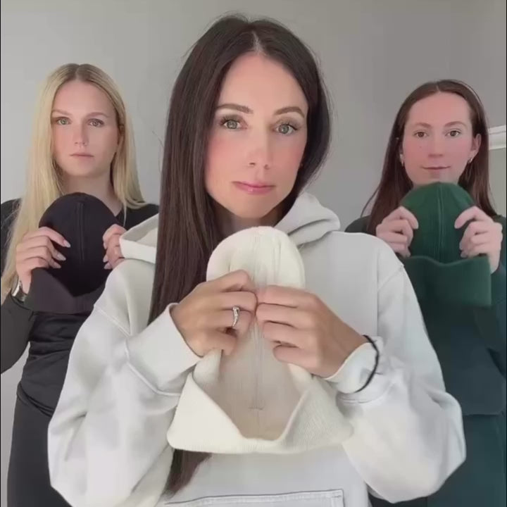 Women’s Winter Beanie with Magnetic Ponytail Opening – Warm & Stylish Knit Hat